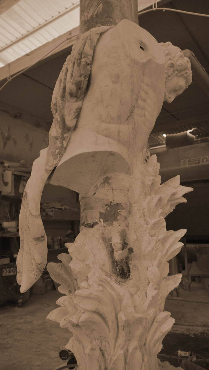 arte2000_scultura-monumentale-atlante-marmo-carrara