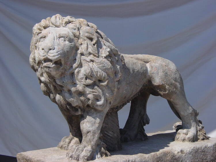 statue-lion-stone-antique-01