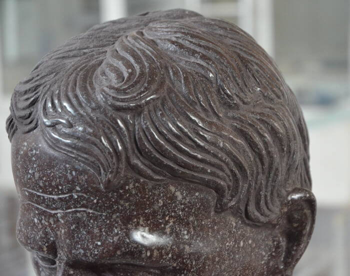 bust-reproduction-porphyry-sculpted-by-hand