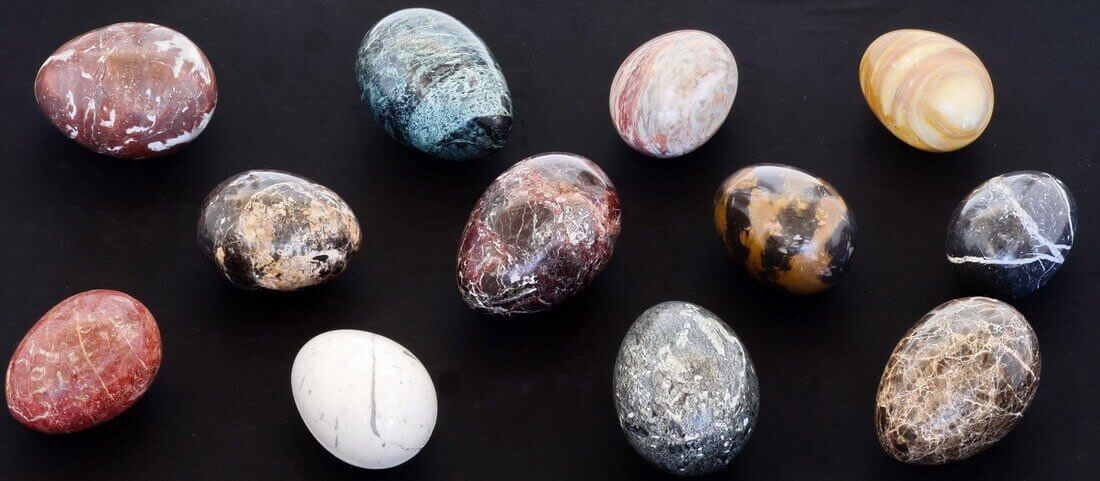 precious-marble-sculpture-egg-collection