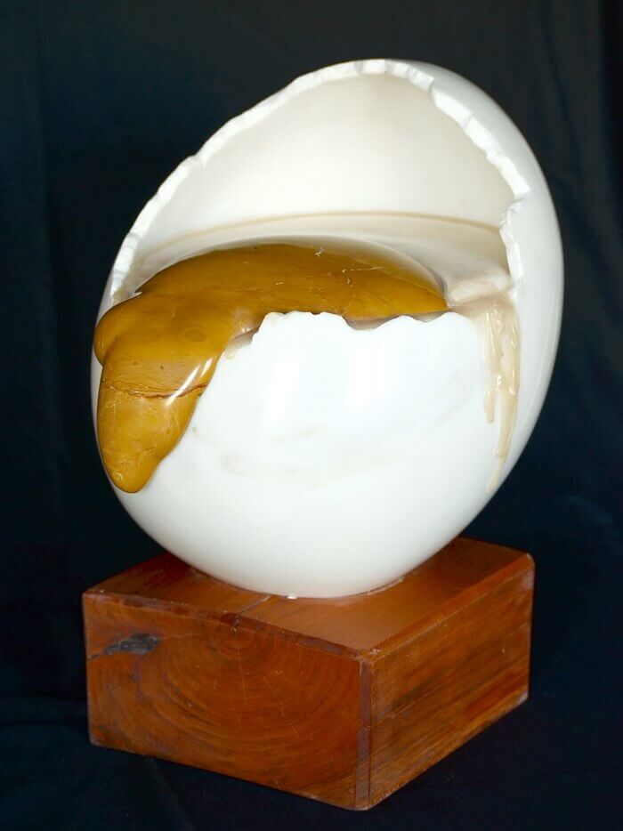 scultura-marmo-uovo-stefano-facchini