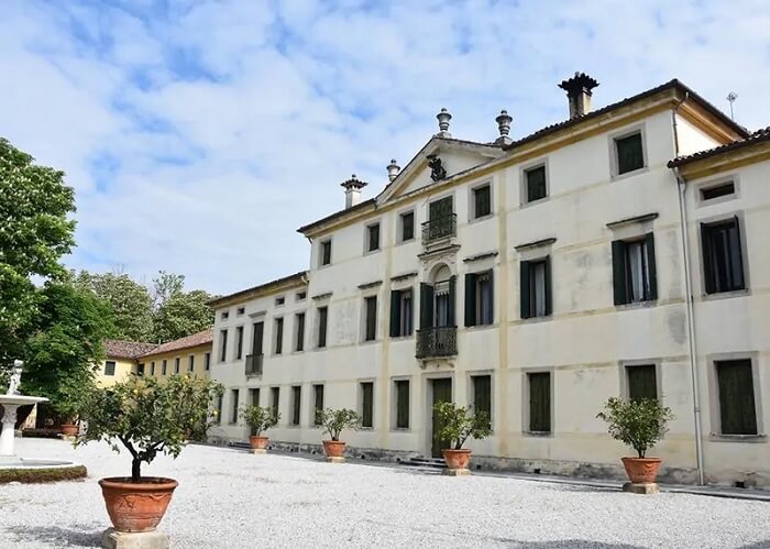 Villa Morosini Lucheschi a Colle Umberto