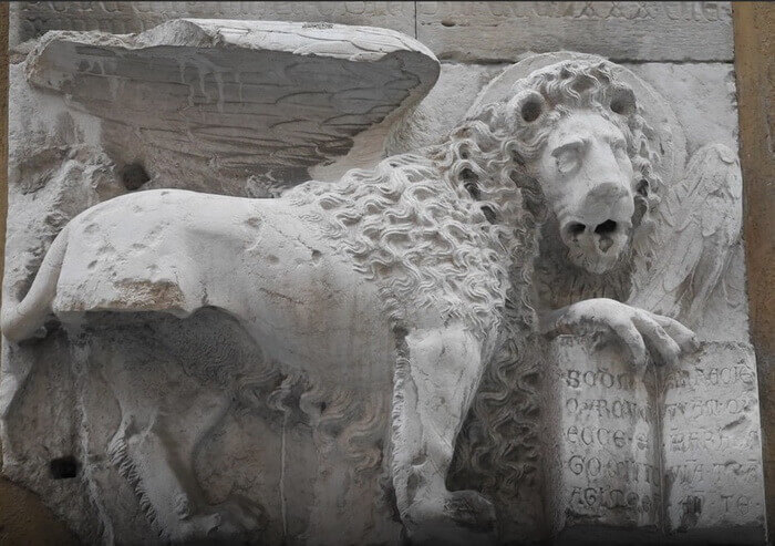 Altorilievo Leone di San Marco che era affisso sulla Porta Marina di Pola, Istria